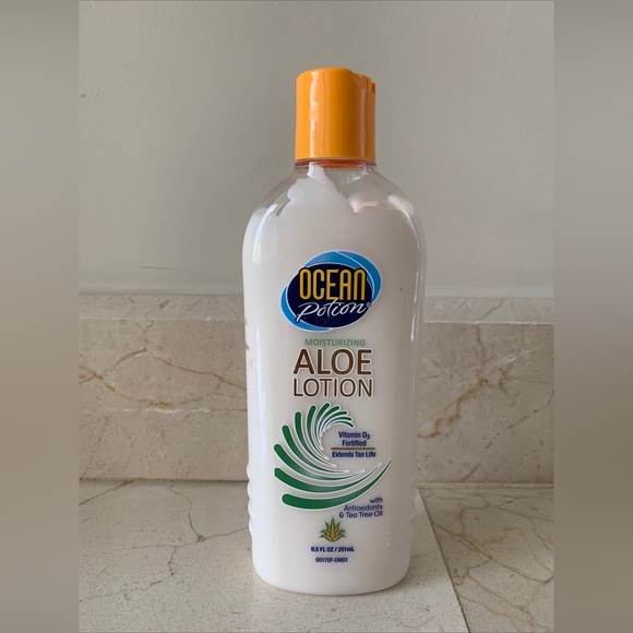 Ocean Potion Skincare Moisturizing Aloe Lotion After Sun Extends Tan Life 8.5 Oz - Picture 1 of 4